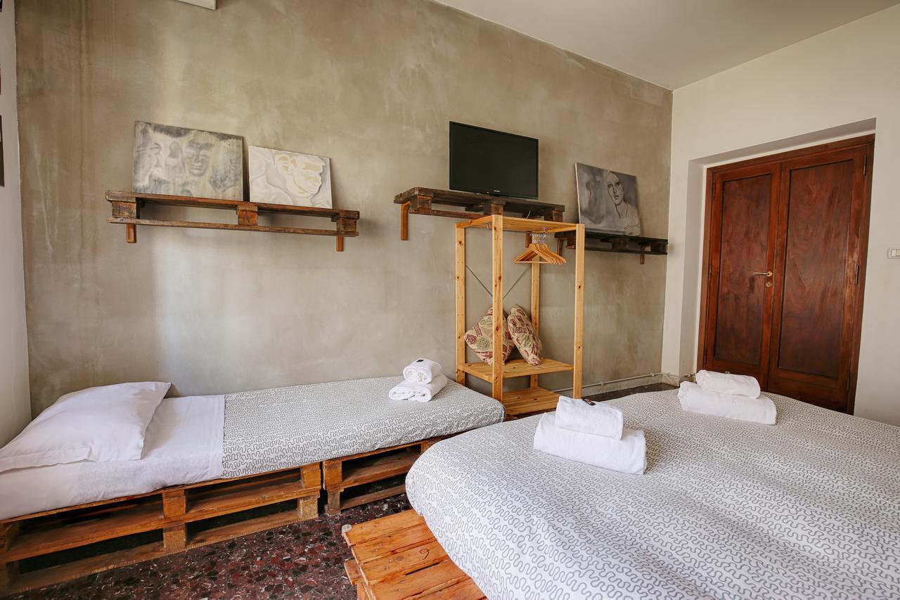 Bed & Breakfast Art & Industry 2*