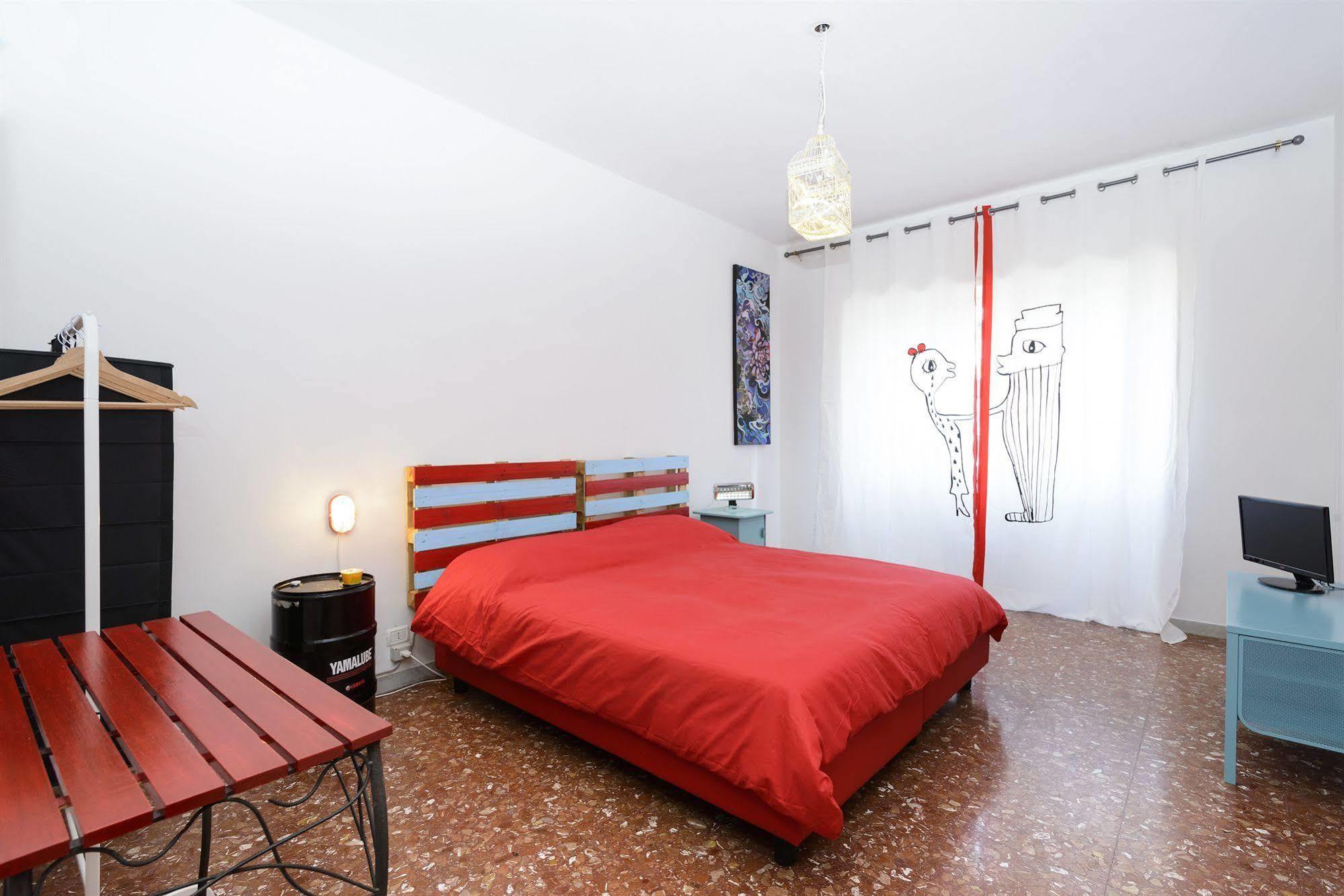 Art & Industry Bed and breakfast Roma