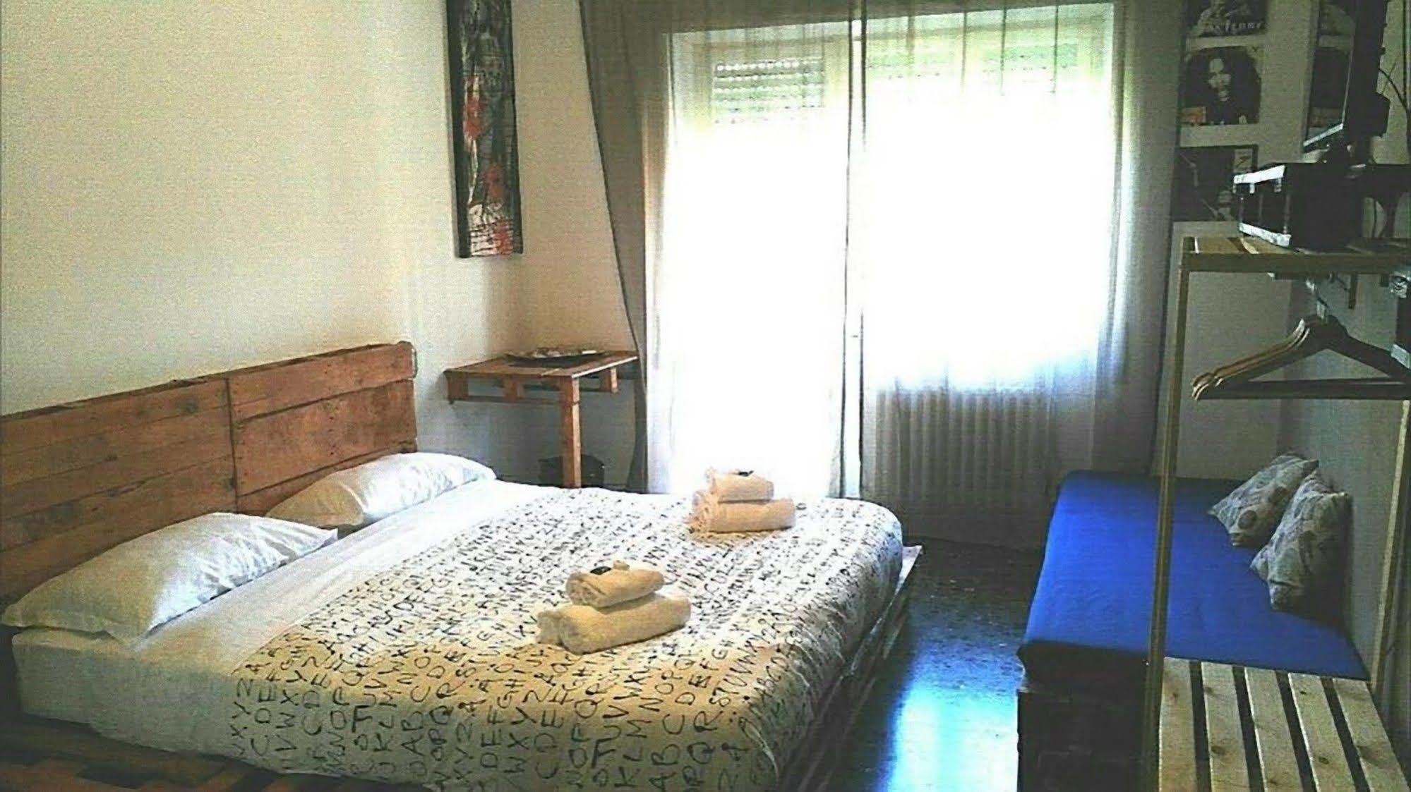 Art & Industry Bed & Breakfast